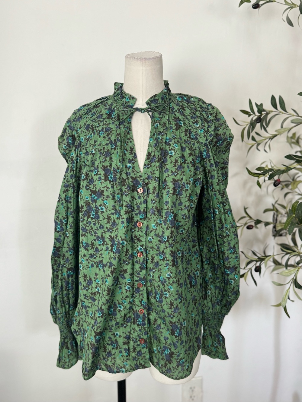 FREE PEOPLE - Meant To Be Blouse Size M